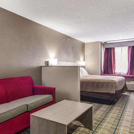 Quality Inn & Suites Grove City-Outlet Mall Exteriör bild
