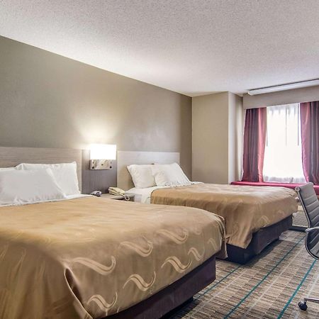 Quality Inn & Suites Grove City-Outlet Mall Exteriör bild