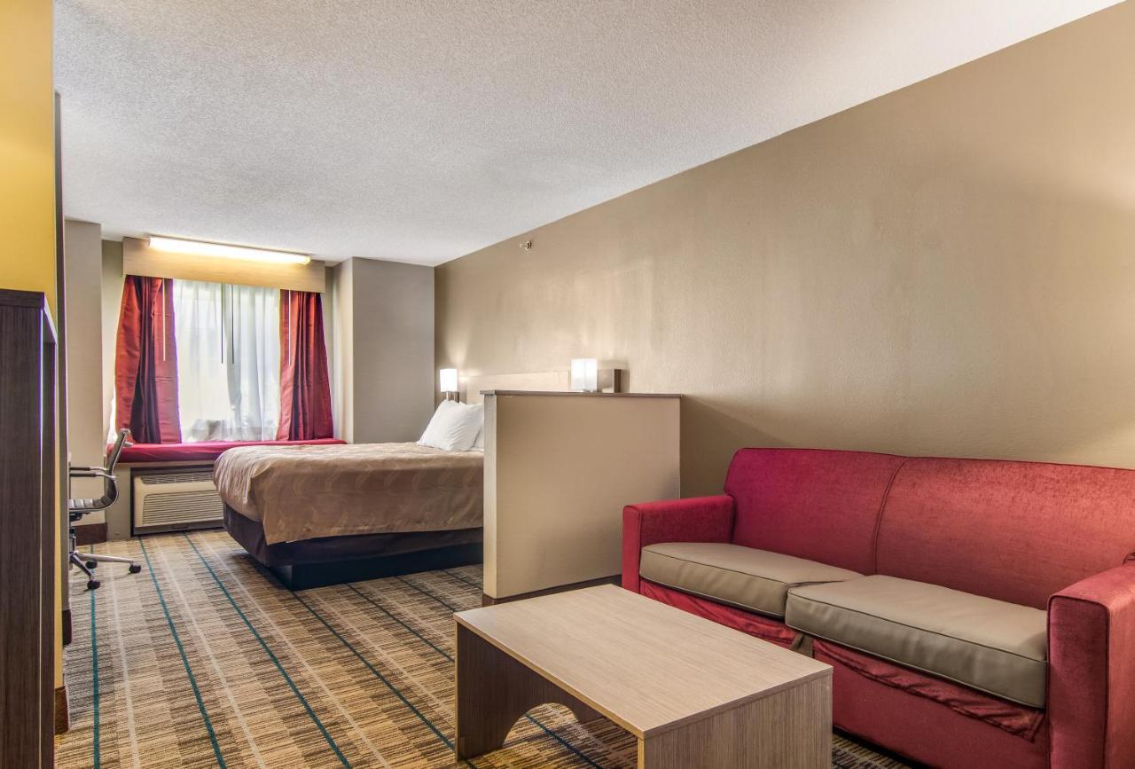 Quality Inn & Suites Grove City-Outlet Mall Exteriör bild