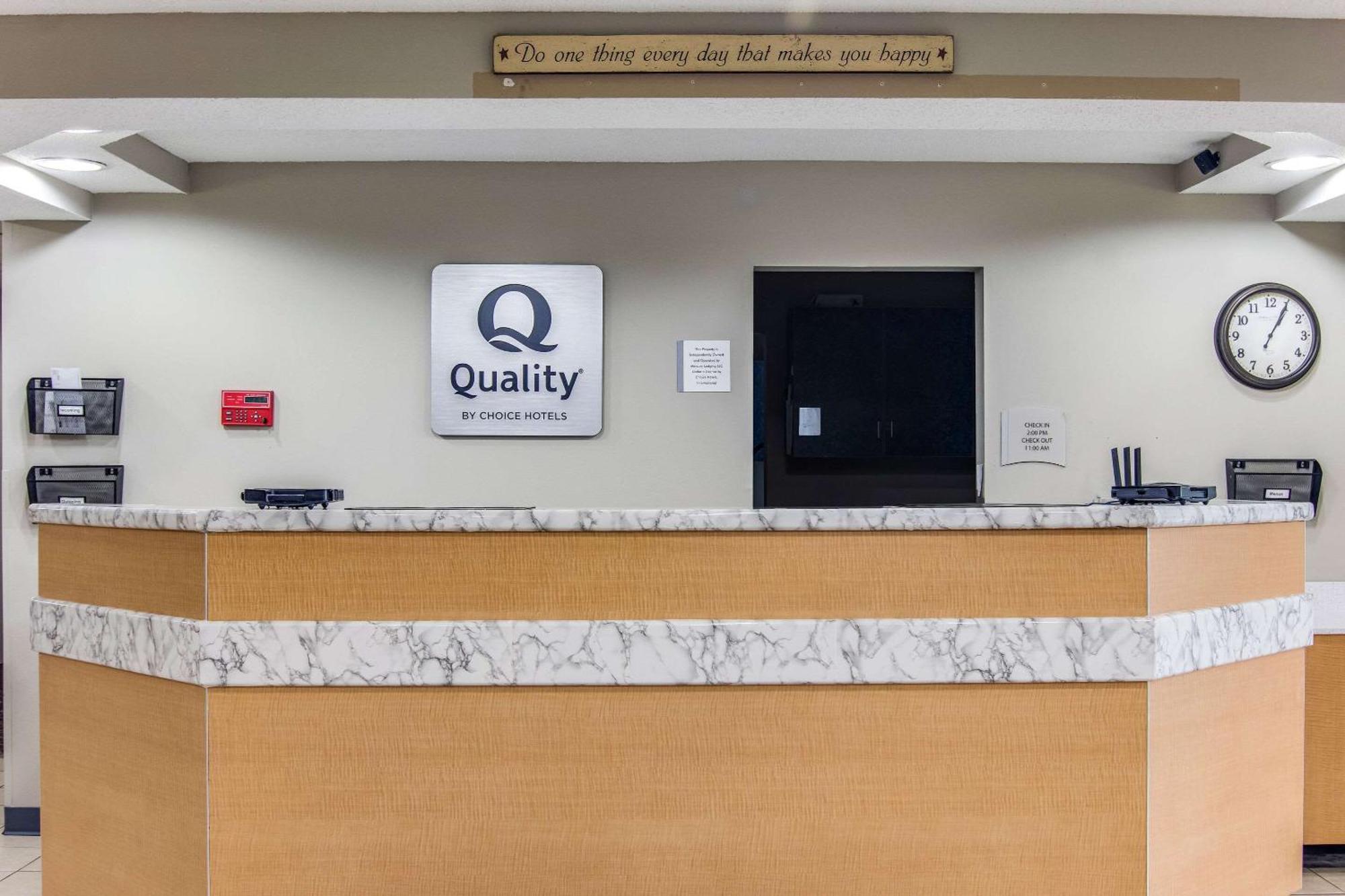 Quality Inn & Suites Grove City-Outlet Mall Exteriör bild